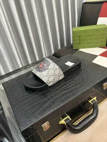 Zapatos de hombre GUCCI Código: 0503A40 Talla: 38-44