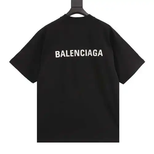 BLCG manga corta con estampado de letras en la parte delantera y trasera