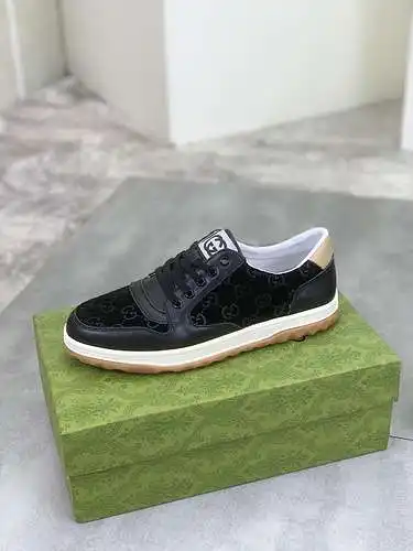 Zapatos de hombre GUCCI Código: 0429B50 Talla: 38-44