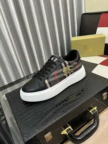 Zapatos de hombre Burberry Código: 0504B50 Talla: 38-44