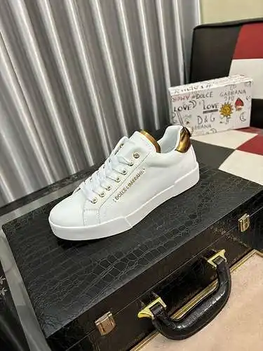 Zapatos Dolce & Gabbana para hombre y mujer Código: 0504B40 Talla: 35-46