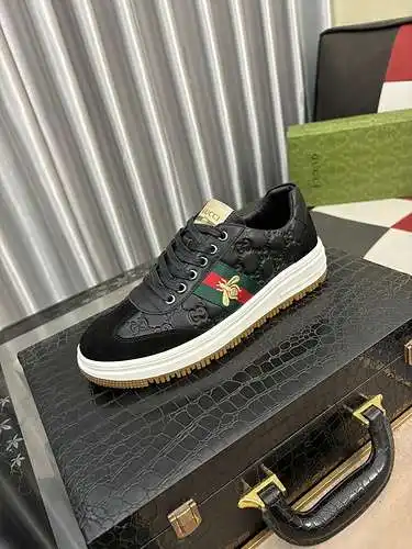Zapatos de hombre GUCCI Código: 0504B40 Talla: 38-44