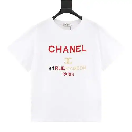 Camiseta de manga corta con eslogan bordado con letras rojas de Chanel Xiaoxiang