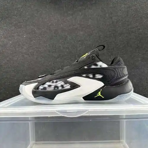 Negro, blanco y verde 36-46