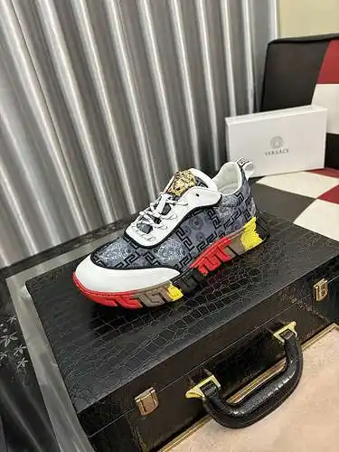 Zapatos de hombre Versace Código: 0504B30 Talla: 38-44