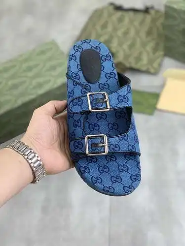 Zapatos GUCCI para hombre y mujer Código: 0502B00 Talla: 35-44