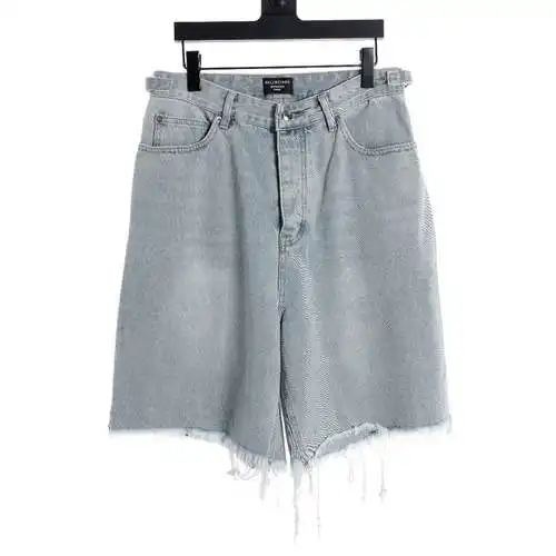 BLCG shorts de mezclilla con dobladillo desgastado y borlas