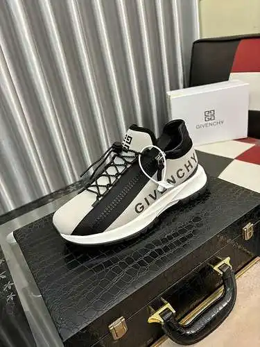 Zapatos de hombre Givenchy Código: 0504C10 Talla: 38-46