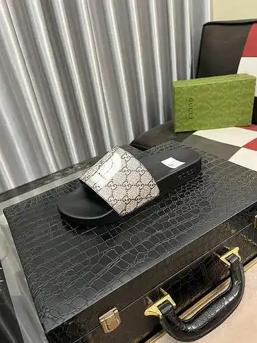 Zapatos de hombre GUCCI Código: 0503A40 Talla: 38-44