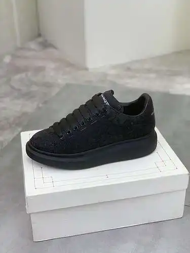 Zapatos de hombre McQueen* Código: 0429B40 Talla: 38-44 (45 personalizados)