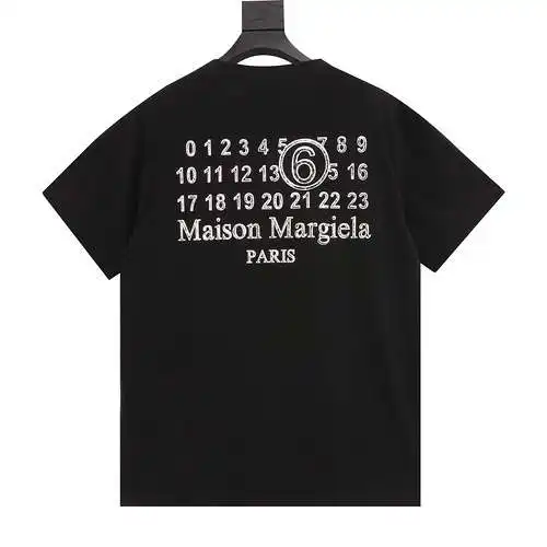 Margiela MM6 camiseta de manga corta con estampado de letras y logo bordado