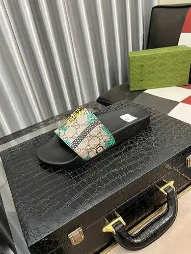 Zapatos de hombre GUCCI Código: 0503A40 Talla: 38-44