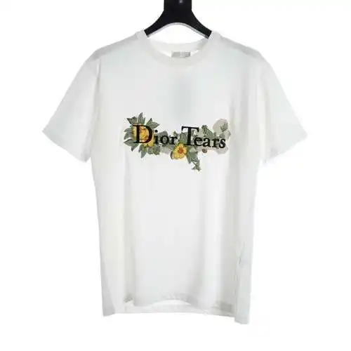 Camiseta de manga corta con letras florales bordadas CD