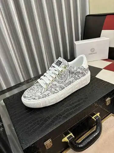 Zapatos de hombre Versace Código: 0503B30 Talla: 39-44