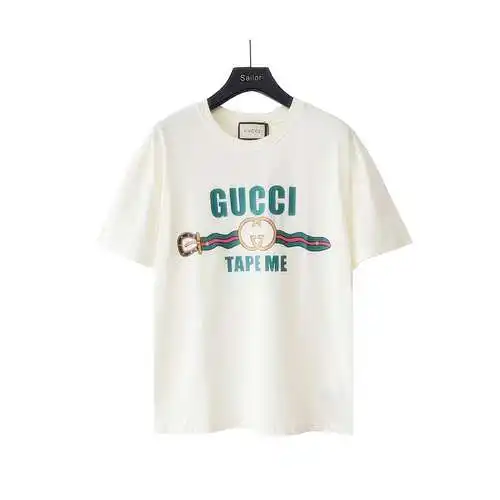 GC Gucci l camiseta de manga corta con cinturón Double G y estampado de lentejuelas