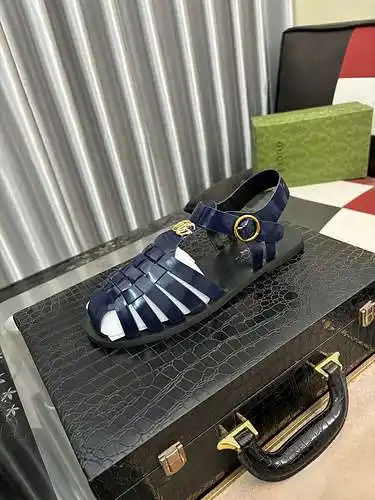 Zapatos de hombre GUCCI Código: 0504B00 Talla: 38-44