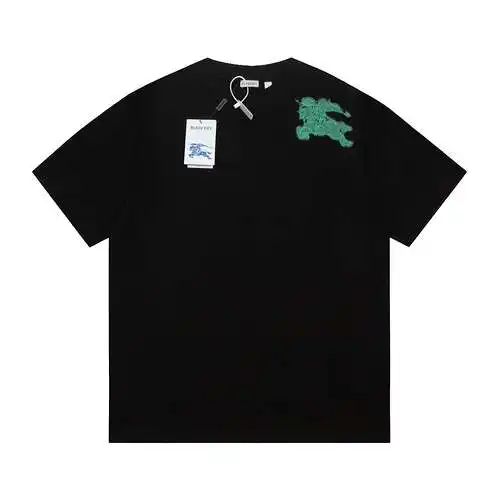 Burberry SS24 Gradient War Horse Print Manga corta Negro