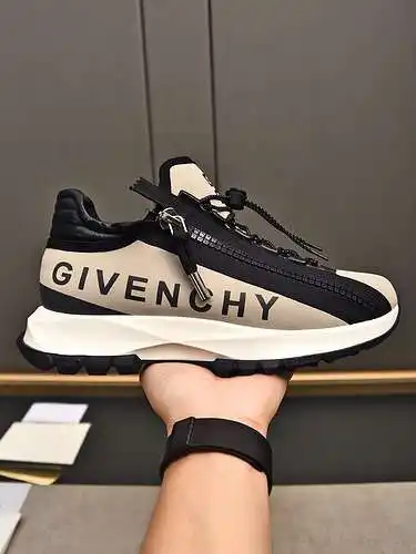 Zapatos de hombre Givenchy Código: 0505C10 Talla: 38-44 (45 personalizados)