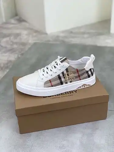 Zapatos de hombre Burberry Código: 0502B20 Talla: 38-44