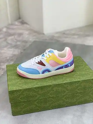 Zapatos GUCCI para hombre y mujer Código: 0430C20 Talla: Mujer 35-41 Hombre 39-46