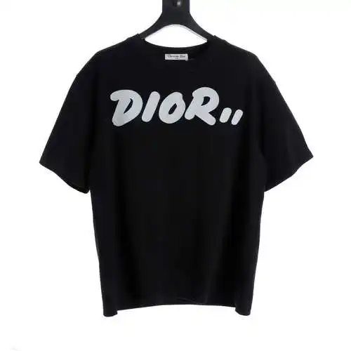 Camiseta de manga corta con estampado de letras CD