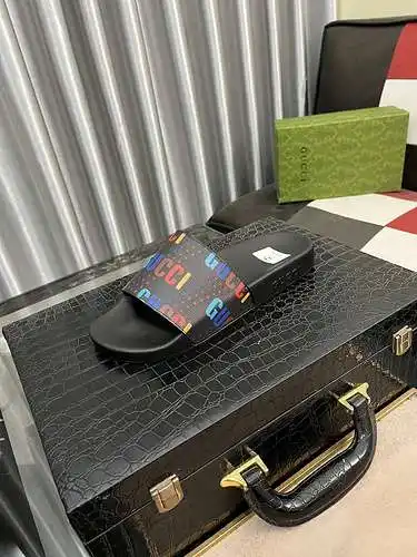 Zapatos de hombre GUCCI Código: 0503A40 Talla: 38-44