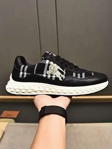 Zapatos de hombre Burberry Código: 0505B30 Talla: 38-44 (45 personalizados)