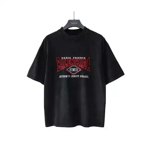 Balenciaga BLCG lema rojo bordado manga corta