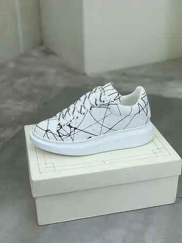 Zapatos de hombre McQueen* Código: 0429B40 Talla: 38-44 (45 personalizados)
