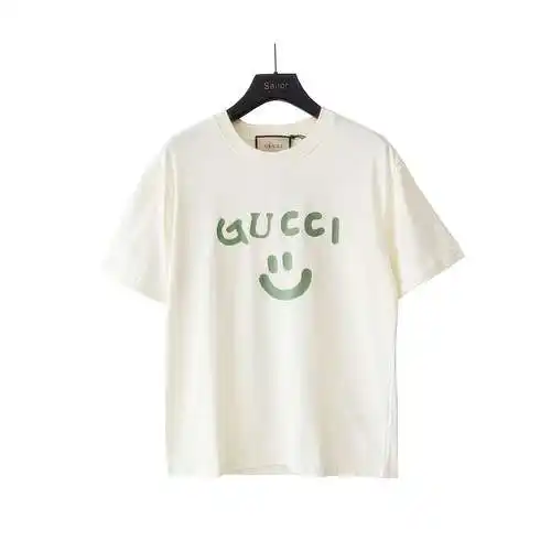 Camiseta de manga corta con estampado de smiley y logo de GC Gucci