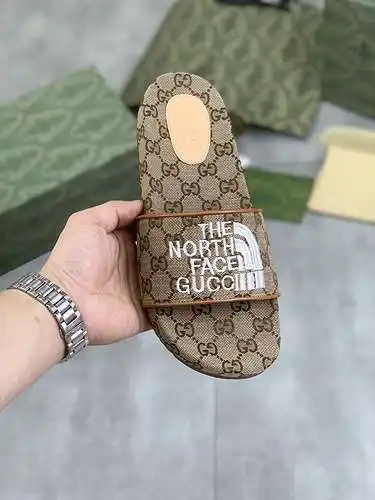 Zapatos GUCCI para hombre y mujer Código: 0502B00 Talla: 35-44