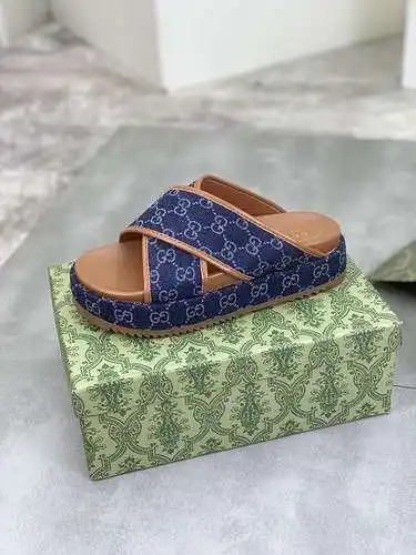 Zapatos GUCCI para hombre y mujer Código: 0429B00 Talla: 35-44