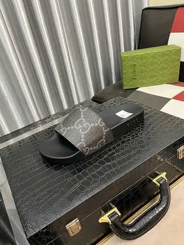 Zapatos de hombre GUCCI Código: 0503A40 Talla: 38-44