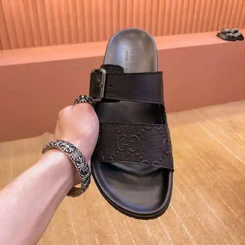 Zapatos de hombre GUCCI Código: 0506B30 Talla: 38-44