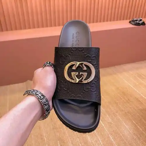 Zapatos de hombre GUCCI Código: 0506B30 Talla: 38-44