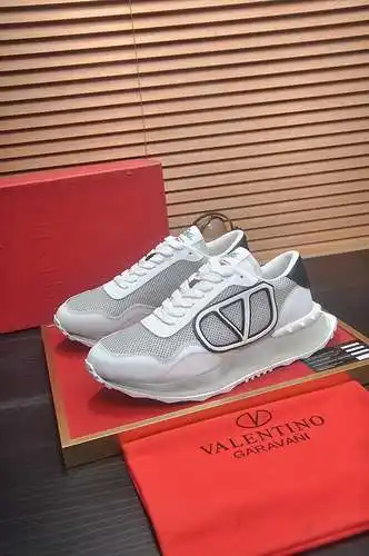 Zapatos de hombre Valentino Código: 0512C20 Talla: 38-44 (45 se puede personalizar)