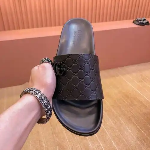 Zapatos de hombre GUCCI Código: 0506B30 Talla: 38-44