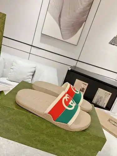 Zapatos GUCCI para hombre y mujer Código: 0506A60 Talla: Mujer 35-40, Hombre 39-44