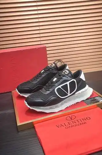 Zapatos de hombre Valentino Código: 0512C20 Talla: 38-44 (45 se puede personalizar)