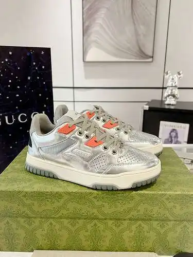 Zapatos GUCCI para hombre y mujer Código: 0507C80 Talla: 35-45 (45 es hecho a medida y no se puede d