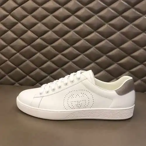 Zapatos GUCCI para hombre y mujer Código: 0508B40 Talla: Mujer 35-39, Hombre 38-44