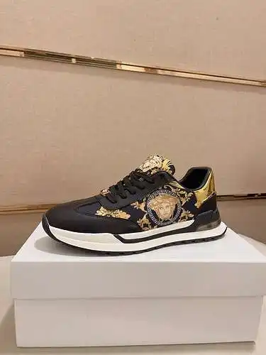Zapatos de hombre Versace Código: 0509B40 Talla: 38-44