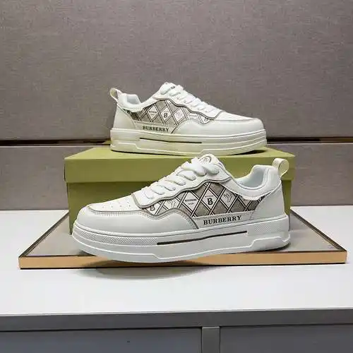 Zapatos de hombre Burberry Código: 0511B60 Talla: 39-44