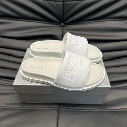 Prada men's shoes Code: 0508A90 Size: 38-44