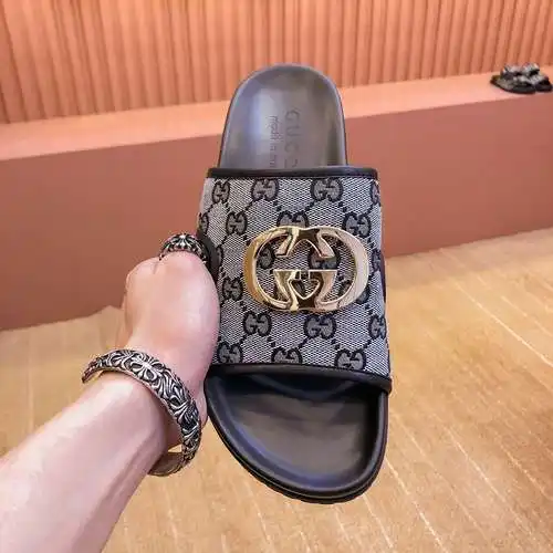 Zapatos de hombre GUCCI Código: 0506B30 Talla: 38-44