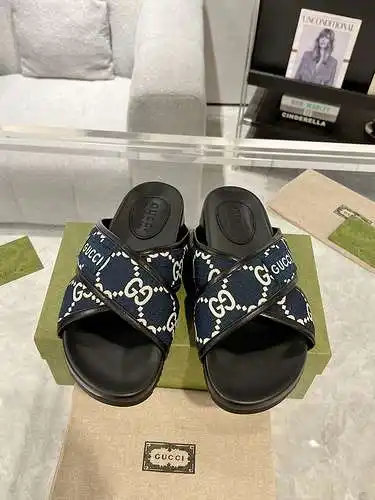 Zapatos GUCCI para hombre y mujer Código: 0506B40 Talla: Mujer 35-40 Hombre 39-44 (Mujer 41, Hombre 