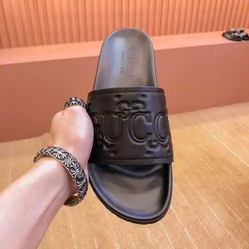 Zapatos de hombre GUCCI Código: 0506B30 Talla: 38-44