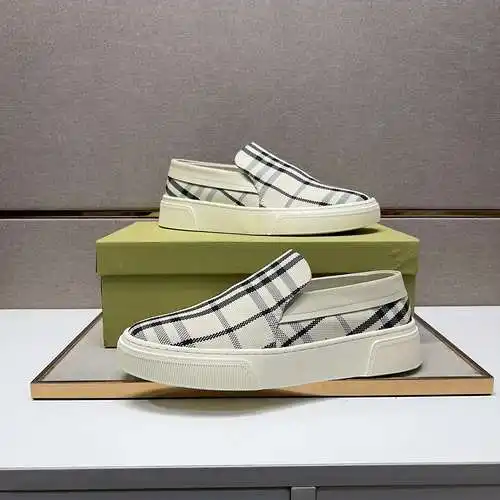 Zapatos de hombre Burberry Código: 0511B30 Talla: 38-44