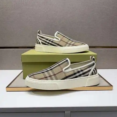 Zapatos de hombre Burberry Código: 0511B30 Talla: 38-44