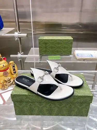 Zapatos GUCCI para hombre y mujer Código: 0506B10 Talla: 35-43 (44, 45 personalizados, no reembolsab